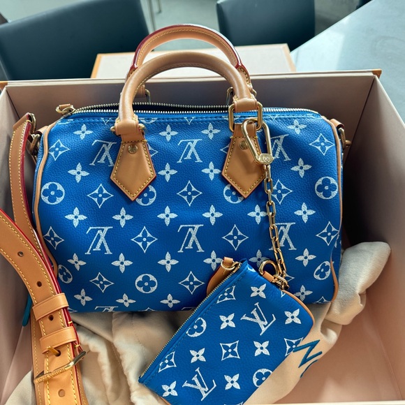 Louis Vuitton Speedy P9 Bandoulière 25
Monogram Leather Blue - Picture 3 of 4